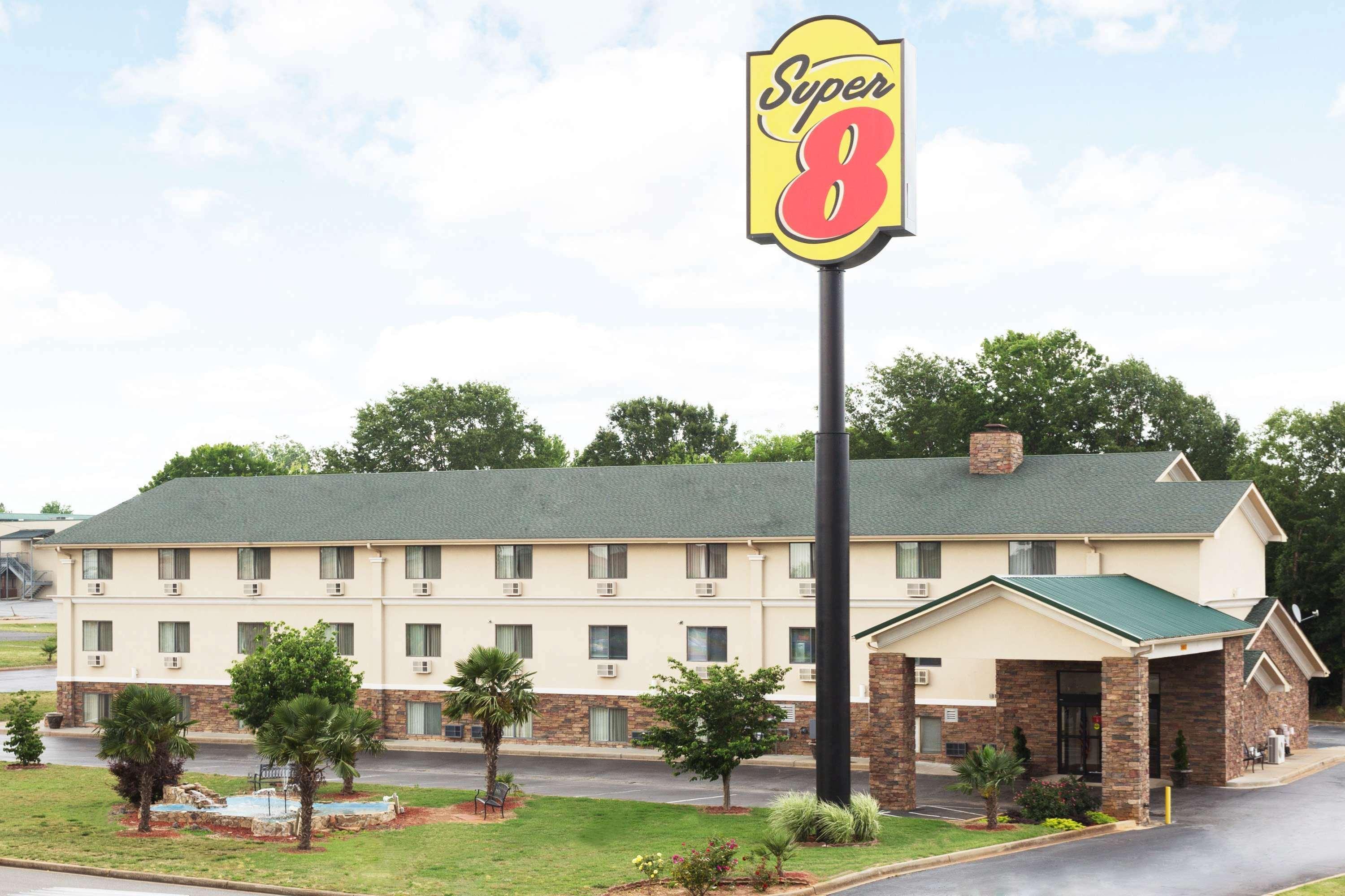 Super 8 By Wyndham Anderson/Clemson Area Motel Exterior photo
