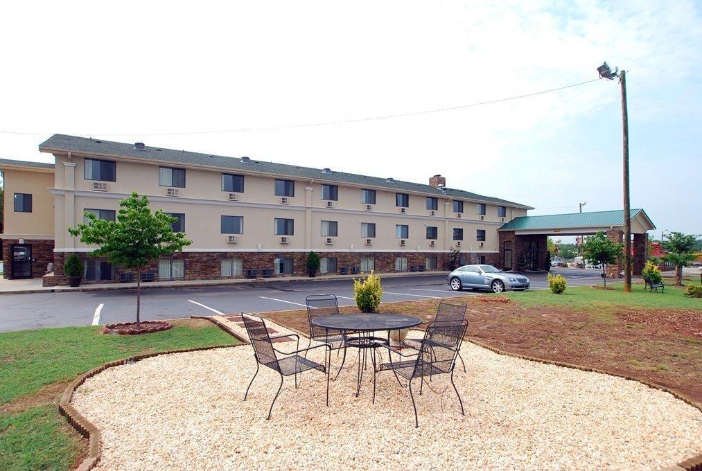 Super 8 By Wyndham Anderson/Clemson Area Motel Exterior photo