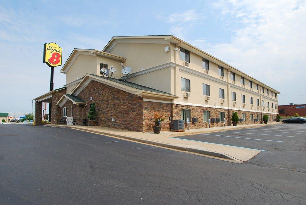 Super 8 By Wyndham Anderson/Clemson Area Motel Exterior photo